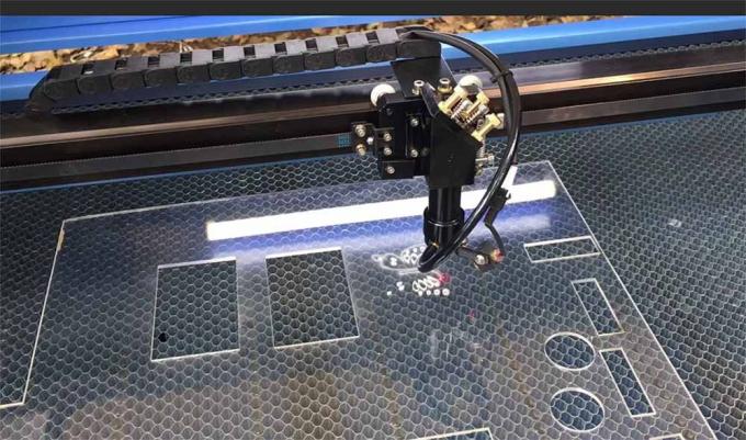tin tức mới nhất của công ty về Làm thế nào để sử dụng máy cắt laser CO2 cho tấm Acrylic 0